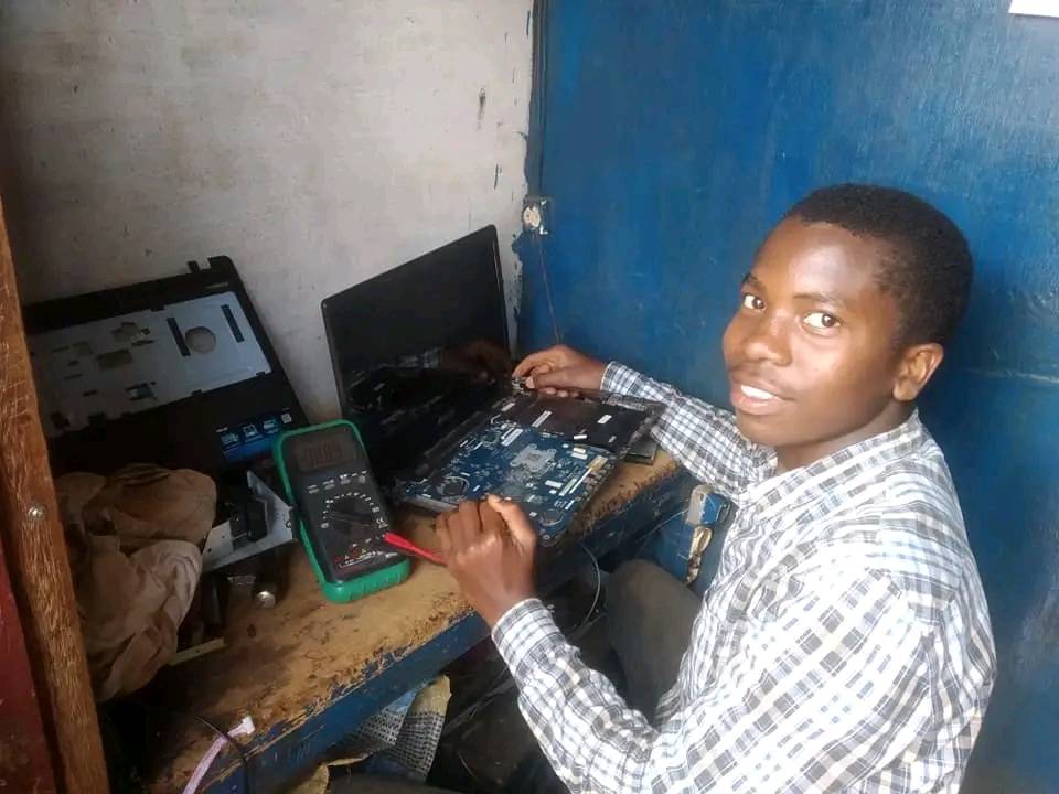 Réparation carte mère ordinateur portable